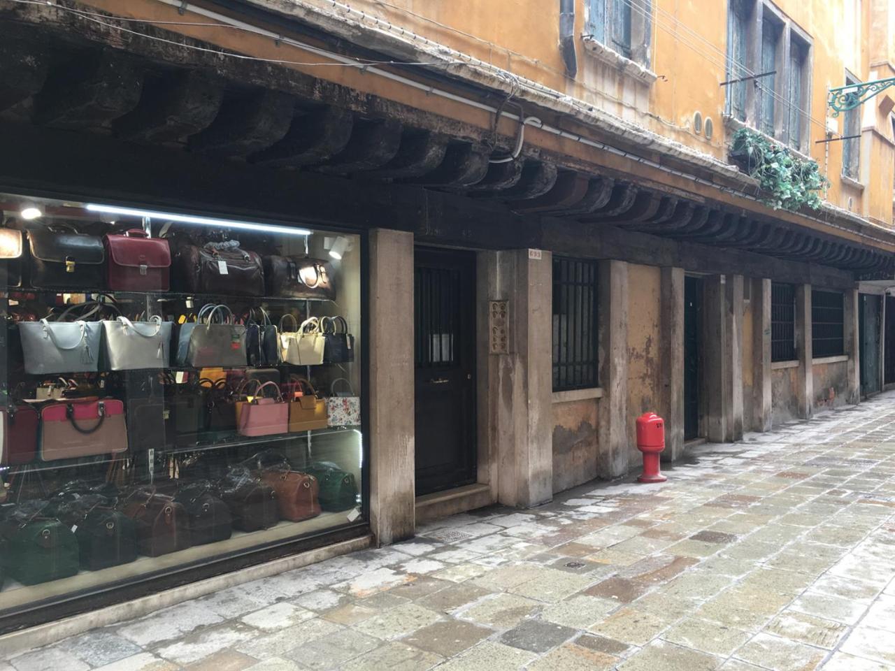 Ca' Veronese Apartment Venesia Bagian luar foto